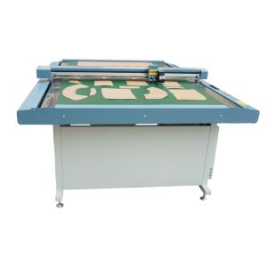 Blue Frame Silver Case Cutting Machine for CAD Paper Pattern Cutter 1900*1700