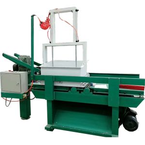 Automatic wood shaving machine for animal bedding / Hydraulic Vertical Metering