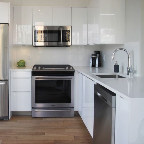 Contemporary Glossy White Lacquer Kitchen Cabinet Multi Functional U Shape