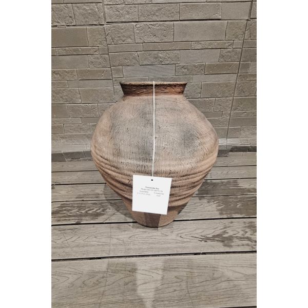 Quality Stylish Modern Fiber Clay Planter With Frost Resistant Character And Textured Surface wholesale