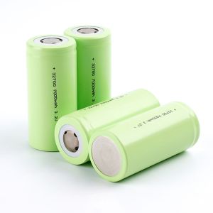 6000mah 3.2V LiFePO4 Cylindrical Cells Lithium Ion 32700 Li Ion For 48v Lithium