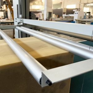 Horizontal And Vertical Oscillating Dual Blade PU Foam Cutter DTC-SD2012