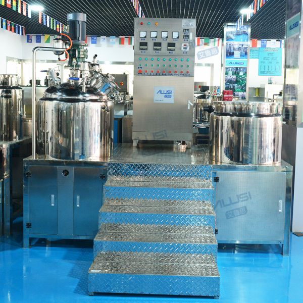Foundation Produce vacuum homogenizer cream mixer CE certificated
