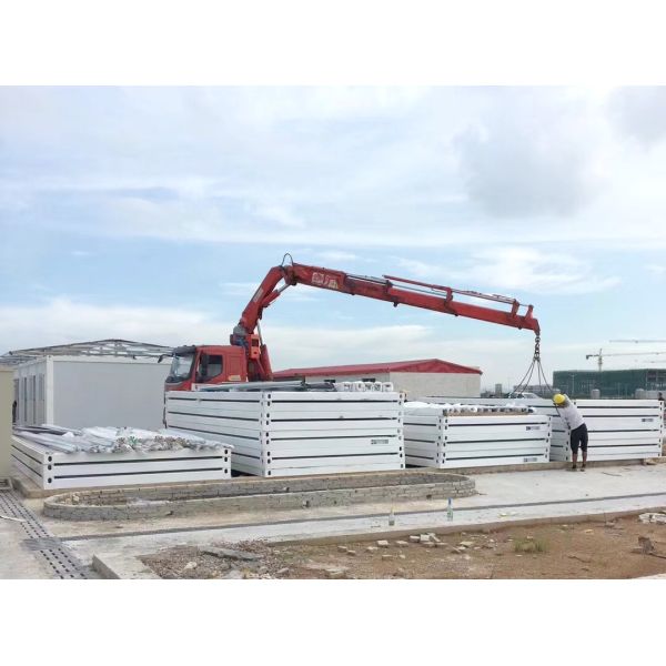 Single Double Door Prefabricated Structural Steel Folding Container House