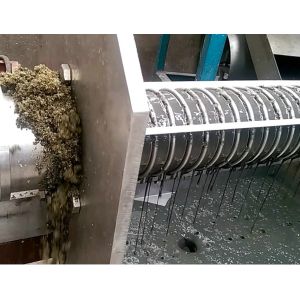 3000 kg Farm Equipment Cow Cattle Pig Manure Dewatering Machine Dung Dehydrator