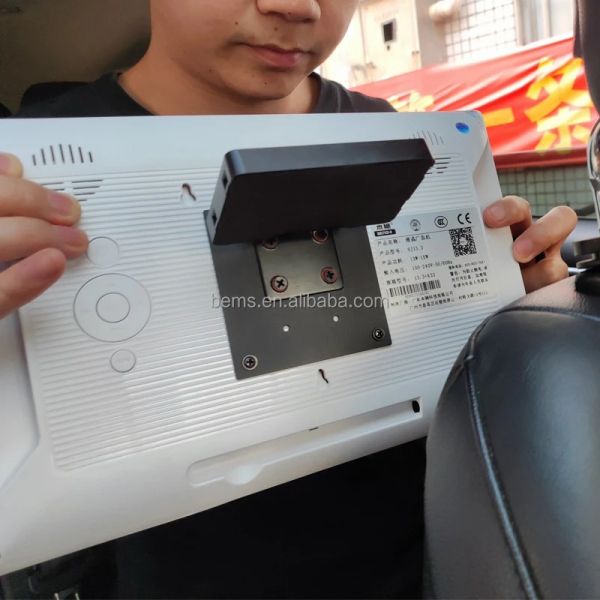 10.1 Inch Bus Advertising Screen Digital Signage Auto Taxi Car LCD Screen