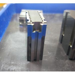 HRC58-60 SDK61 Steel Injection Mold Components Non - Standrad Customized