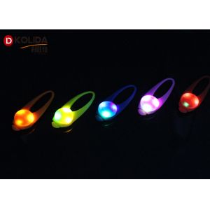 Flashing Eco - Friendly Silicon Attachable Dog LED Light 3.2x8cm With Cr2032 Battery