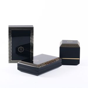Custom Logo Luxury Wooden Perfume Gift Box with Magnetic Closure and High-Gloss
