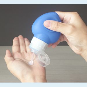 78Ml Portable Soft Cute heart Silicone Travel Bottle Set With Suction Cup