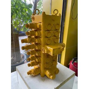 China Part Number PC120-6 Control Main Valve Assy Control Valve Assy For Komatsu PC120-6 PC120-7 Steel Material on sale