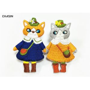 China Smooth Stitching Lovely Animal Cats Applique Patches For Children 'S Clothing on sale