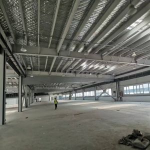 Large Span Prefab Metal Building Construction Steel Structure Metal Buildings