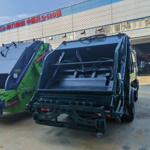 Sinotruck Howo Right Hand dumpster Robust Compactor Garbage truck