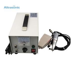 China Ultrasonic 40 Khz Generator Cutter Power Supply For Cutting Plastic And Non - Woven on sale