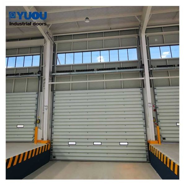 Warehouse Sectional Overhead Door Vertical Lift 12m Width 35m/s Wind Resistant