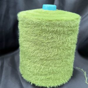 1.3cm Nylon Fancy Yarn Super Soft Feather Yarn