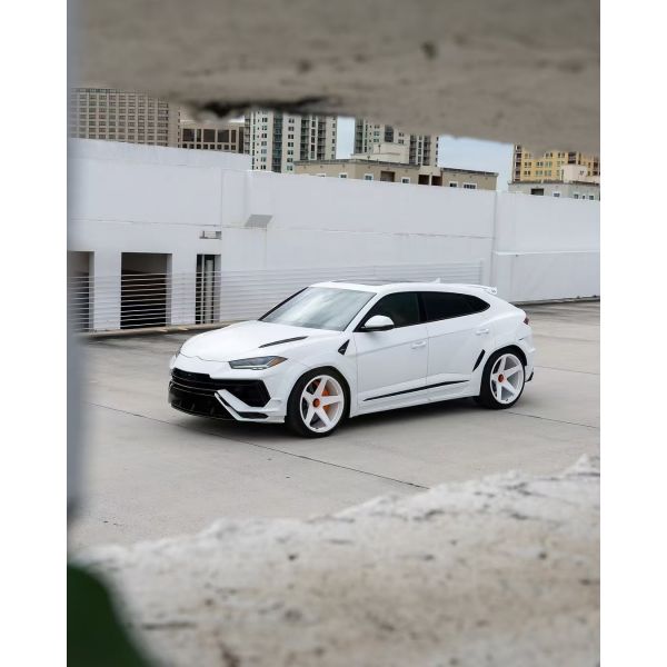 Lamborghini URUS Carbon Body Kit NT Style Front Lip Diffuser Spoiler Custom Wide Body Kits