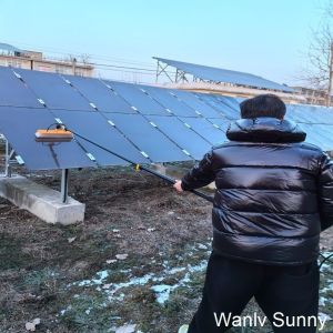 7.5 M Water Hose Solar Panel Care Brush with Customized Manual Design and Water