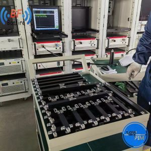 GPS 698-4000MHz RF Power Splitter with 3 Way P3 Splitting and DIN-Female