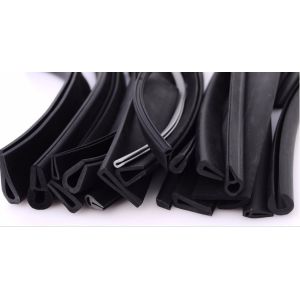 EPDM Black Car Door Sealing Rubber Strip with Custom Service and Corrosion