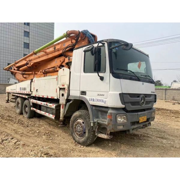 Zoomlion 47m Actros 4141 Used Heavy Machine Equipped with 12060*2500*4000 Concrete Pump