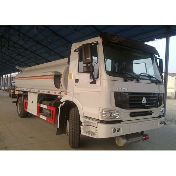 Quality Multifunctional  Fuel Tank Truck Easy Operation Strong Practicability Customized Design wholesale