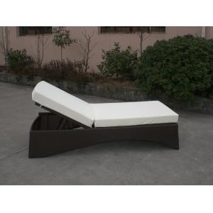 China UV Resistant Waterproof Rattan Sun Lounger For Poolside / Lawn on sale