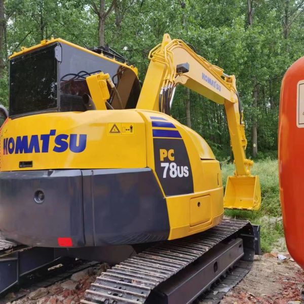 Quality Hydraulic Used Komatsu Excavator With S4D95LE-3 Engine Model 41000W Engine Power wholesale