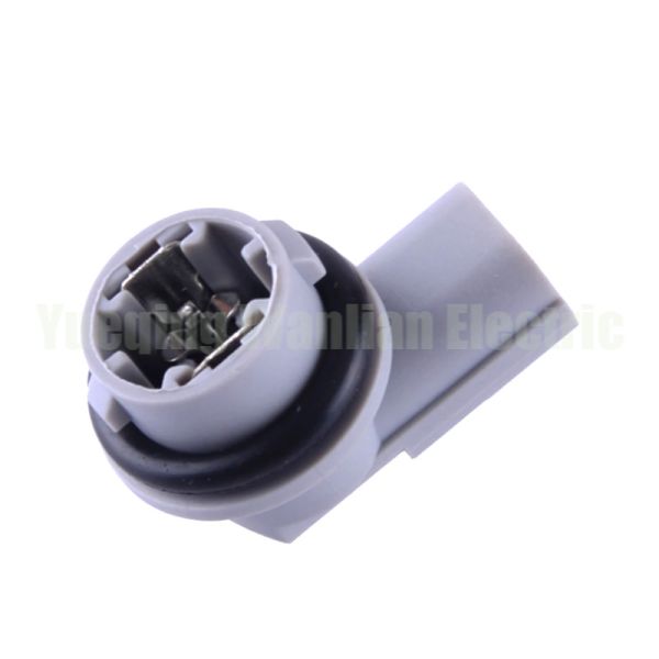 33304-TET-H01 Fender Side Marker Lamp Holder Automotive Light Bulb Socket Base