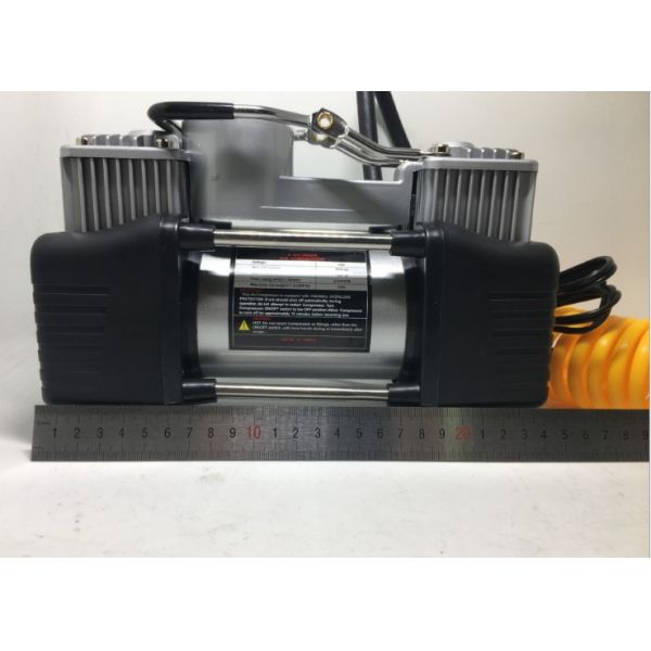 High Pressure Hand Portable Air Compressor With Double Cylinder for car tire inflation
