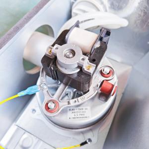 White Shell Wall Hung Gas Boiler Stepless Frequency Conversion Hot Water Furnace