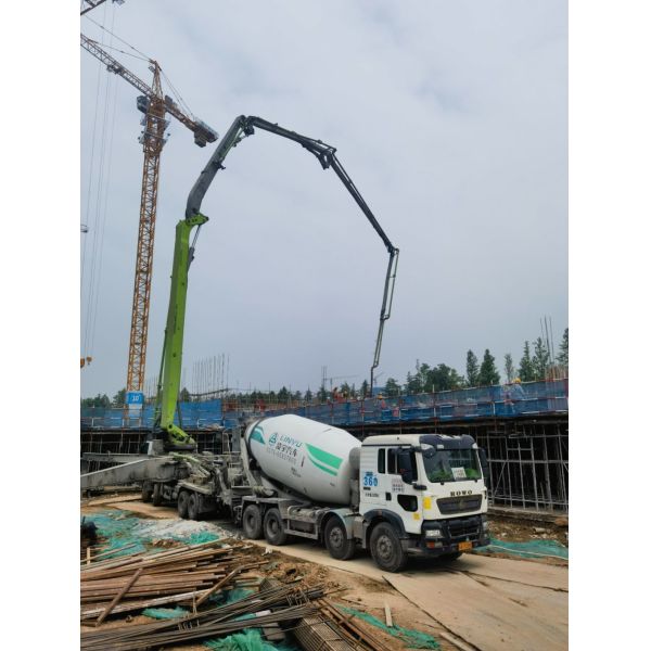 2017 Concrete Placing Boom Pumping Machine Second Hand Truck Mounted Concrete Pump