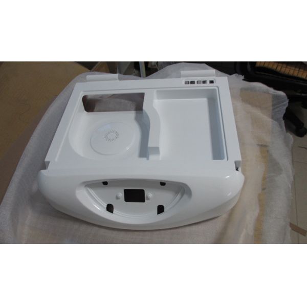 Single Cavity Injection Molding Services / Gloss White Paint Medical Plastic