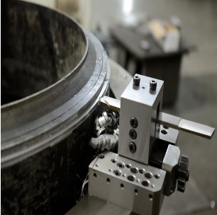 Electric Stainless Steel Pipe Cutting Beveling Machine Adjustable Bearing System