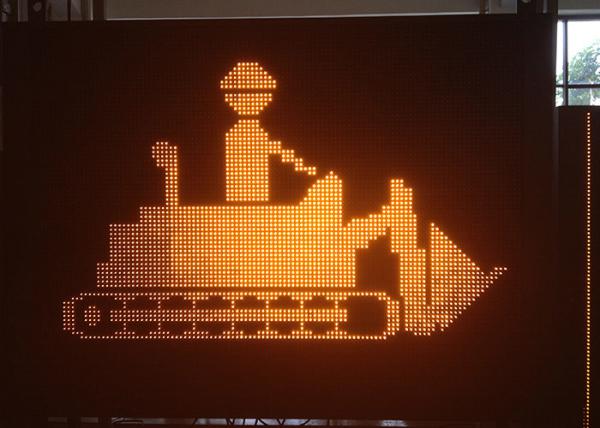 Quality Monochrome P20 VMS Traffic Signs LED Message Displays Dynamic Message wholesale