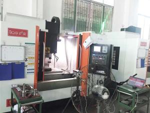 Cheap Higher Productivity 3 Axis Vertical Machining Center European Class P Linear Guide Way for sale