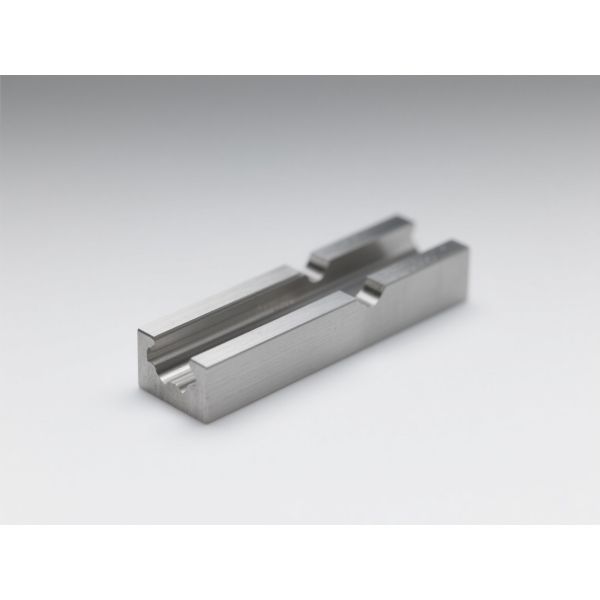 Slot Milling Part Alloy Steel CNC Machining Precision Parts Customized