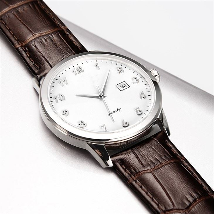 Leather Straps Chronograph Wrist Watch 42mm Dial 220mm Belt