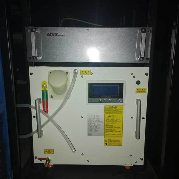 Handheld Continuous 1000W Laser Welding Machine Price with CE Certificate