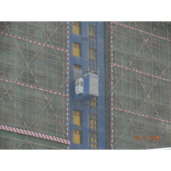 Quality VFC Motors Twin Cage 2000KG Construction Hoist Elevator wholesale
