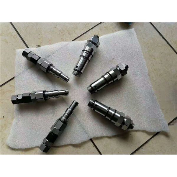 Komatsu PC200-6 Main Control Relief Service Valve
