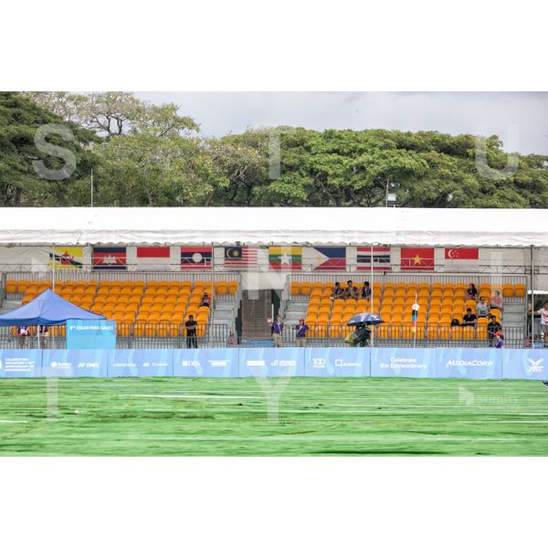 STUNITY Auto tip-up UV resistant wholesale yellow plastic stadium seats