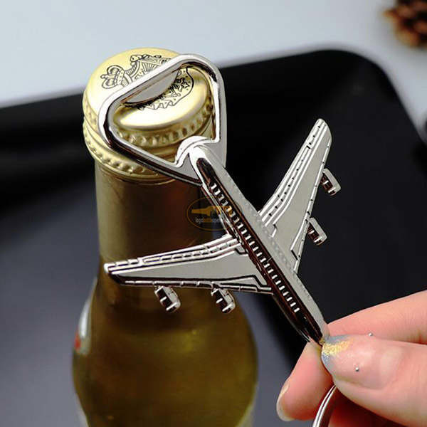 Cool Innovative Zinc Alloy 3D Air Plane Shape Wedding Favor Key Ring Bottle