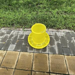 Little Giant Poultry Feeder Round Bucket For Modern Farming