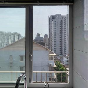 Custom Color Mesh Screen Door Aesthetically Pleasing And Functional