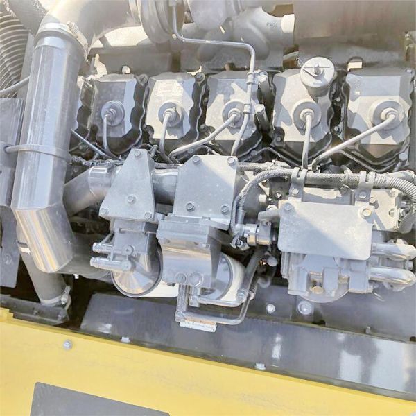 Shanghai Used 45 Ton Komatsu PC450-7 Crawler Excavator Digger with 2886 Working Hours